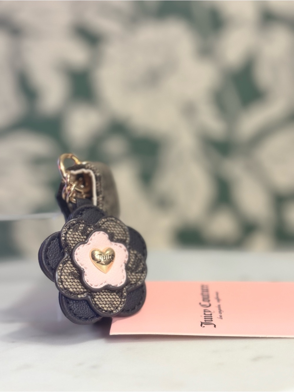 Juicy Couture Monogram Card Holder with Flower Charm - Brown & Pink NWT - Picture 2 of 4